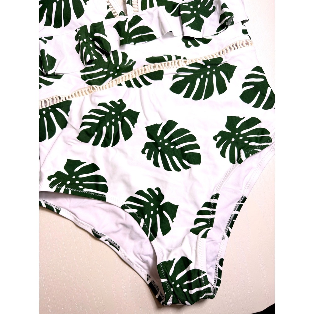 CUPSHE Green Tropical Leaf Ruffle One-Piece Swimsuit | NWT - SIZE M‎ - Picture 3 of 9